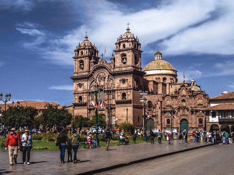 _0020s_0000_cusco-city-tour-plaza-de-armas-02